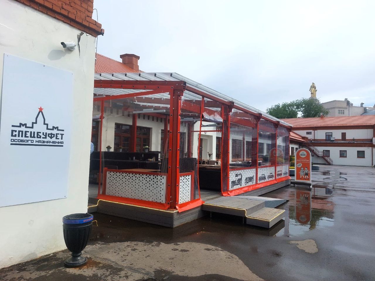 ПВХ шторы для летней террасы кафе в Тутаеве